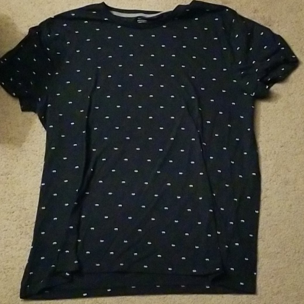 Old Navy t shirt